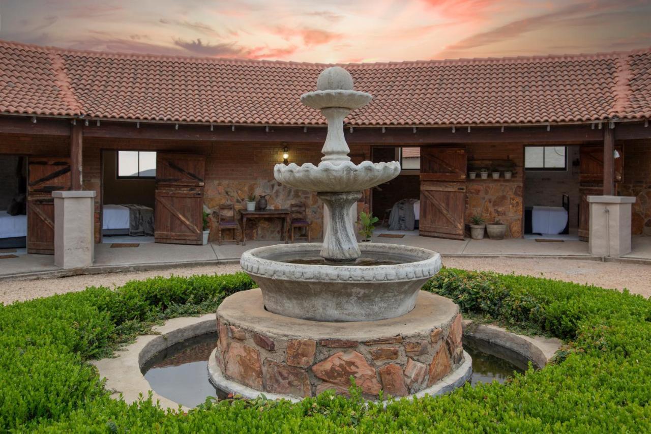 Villa Mount High Luxury Stables à Lydenburg Extérieur photo
